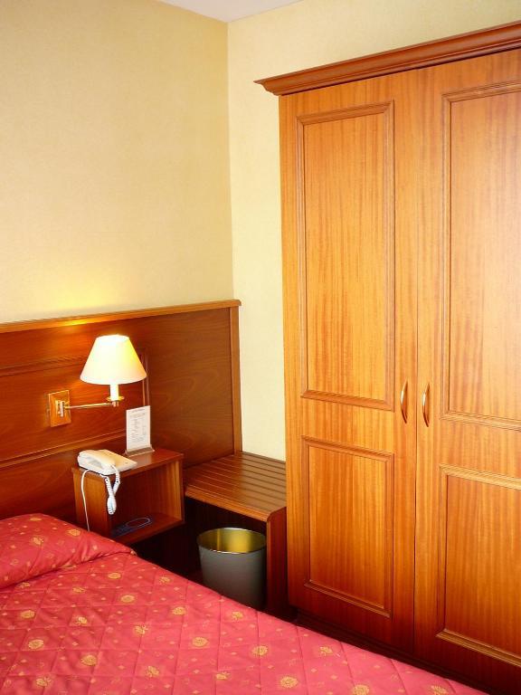 Logis Hotel Hamiot Boulogne-sur-Mer Zimmer foto