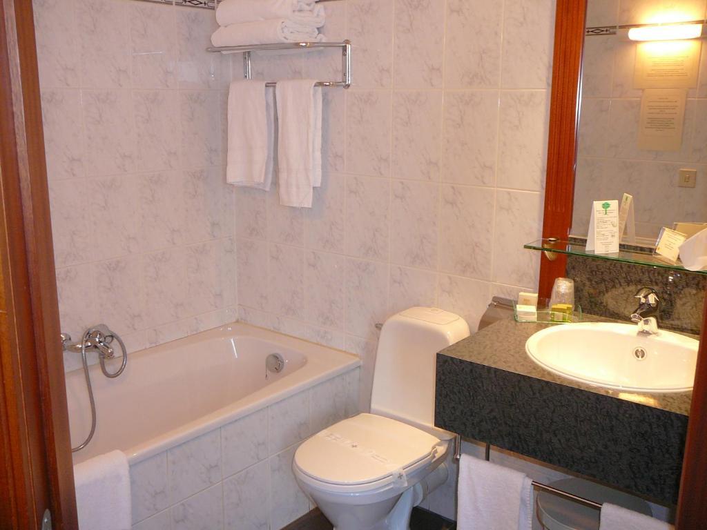 Logis Hotel Hamiot Boulogne-sur-Mer Zimmer foto