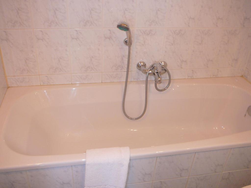Logis Hotel Hamiot Boulogne-sur-Mer Zimmer foto